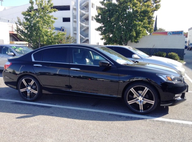 20" MSR wheels/tires
Limo tint on rear windows
Carbon Fiber roof wrap